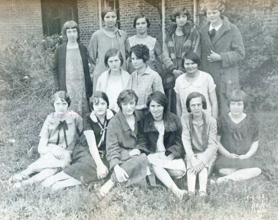 Sophomore class of 1925-1926,