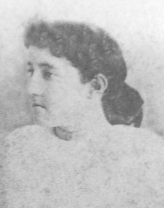 artman-elisecrop1000